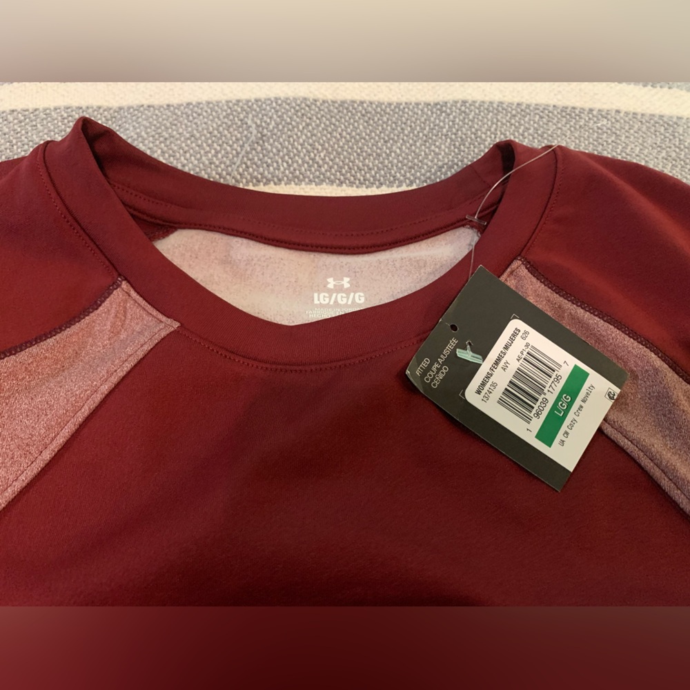 Under Armour Burgundy Performance crew neck sweatshirt